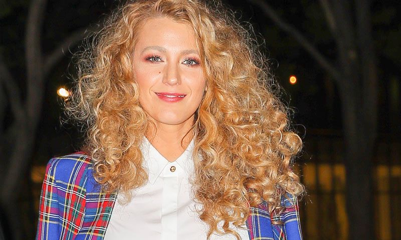 blake-lively-tartan