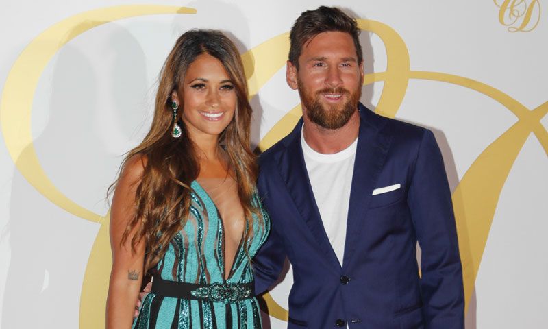 Los looks nada ibicencos de las WAG's en la fiesta de boda de Daniella Semaan y Cesc Fábregas
