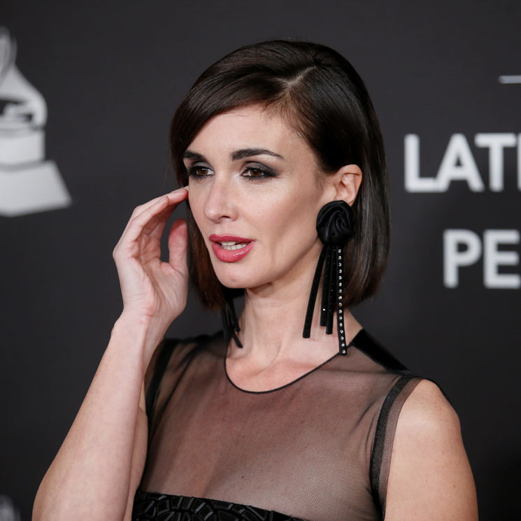 Paz Vega presume de cuerpazo en Las Vegas con su look de terciopelo y efecto mosaico