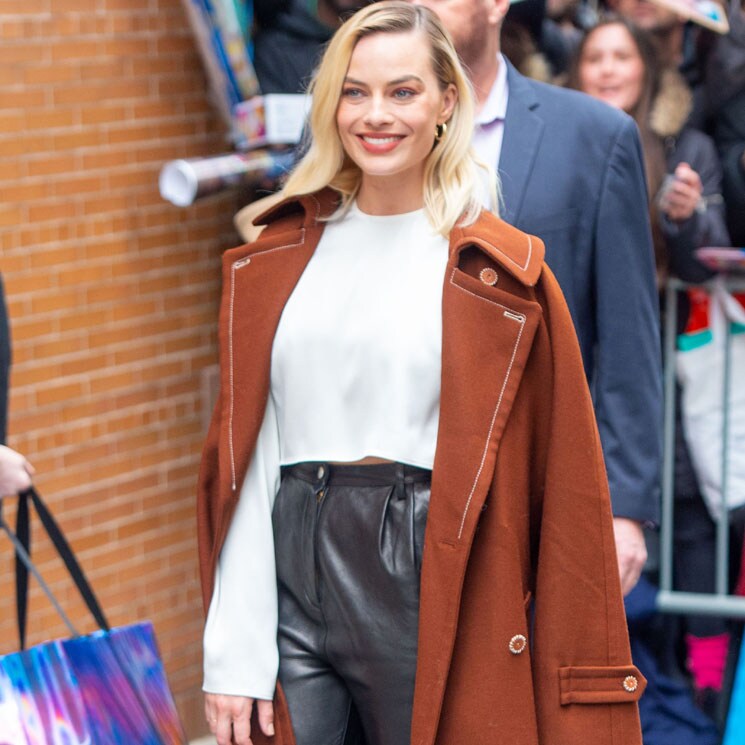 Margot Robbie bate récord de estilo en Nueva York: ¡5 looks en menos de 24 horas!