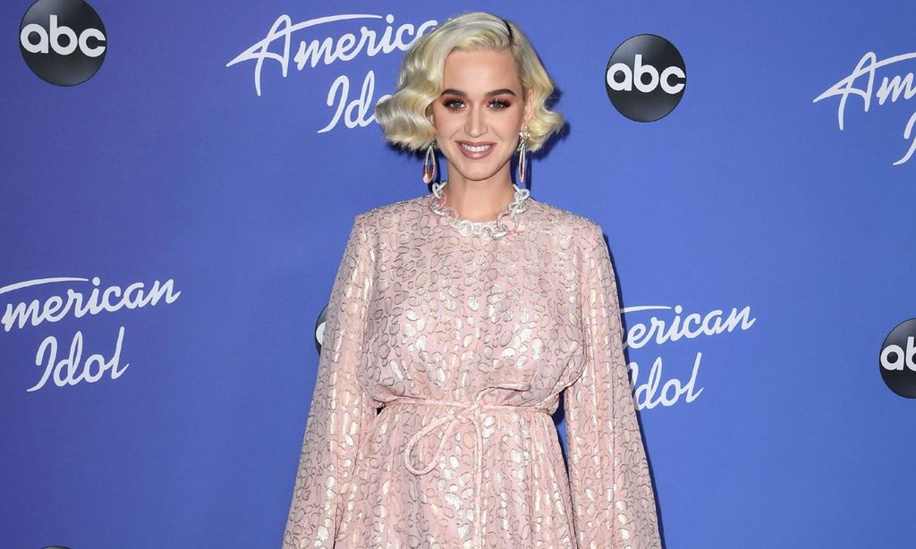 Así ha jugado al despiste Katy Perry con su armario para disimular el embarazo