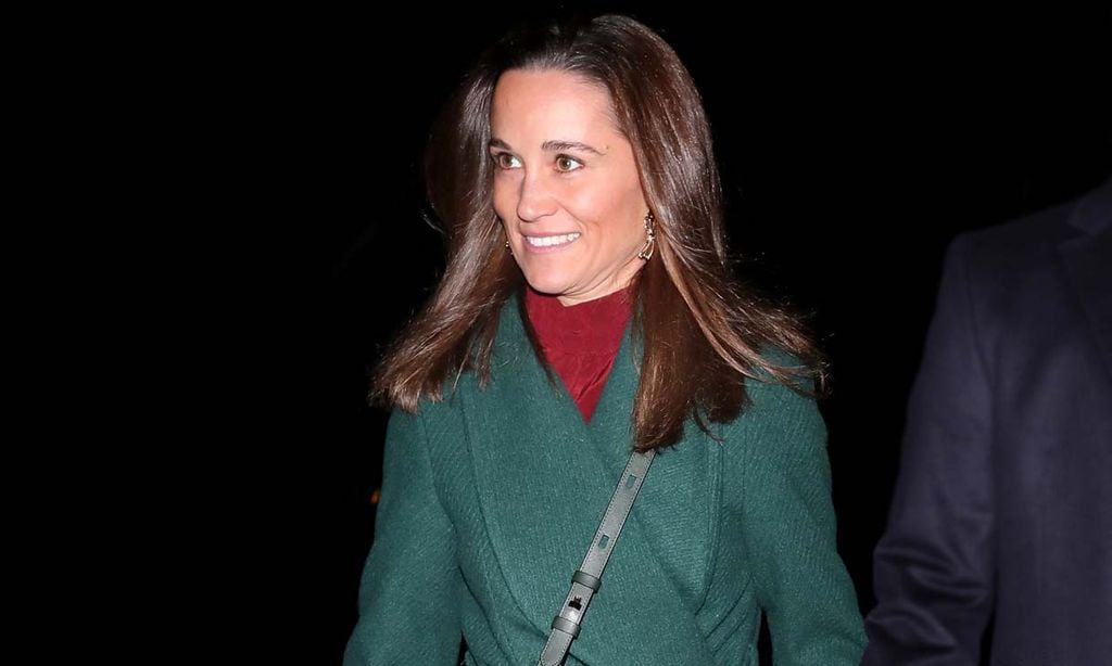 Pippa Middleton convierte un abrigo de Mango en su mejor compra 'online'