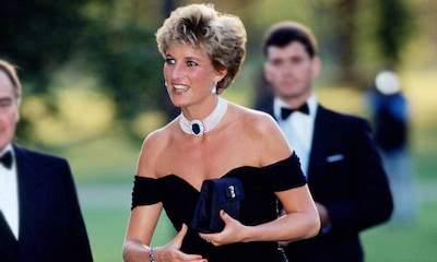 El de la 'venganza' de Diana y otros vestidos históricos que comprarás esta primavera