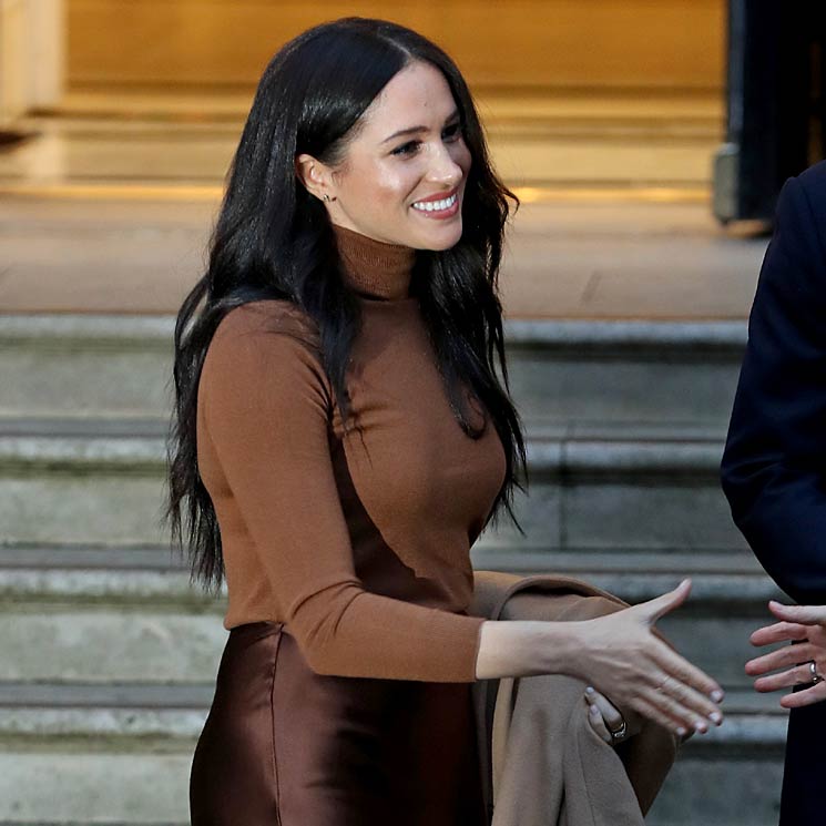 La falda más famosa de Meghan Markle vuelve a Massimo Dutti por 50€