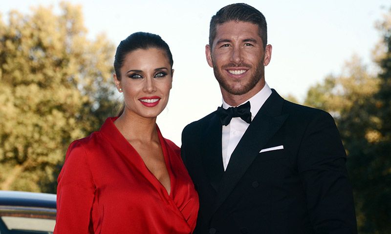 Pilar Rubio y la camisa hawaiana que 'robó' del armario de Sergio Ramos