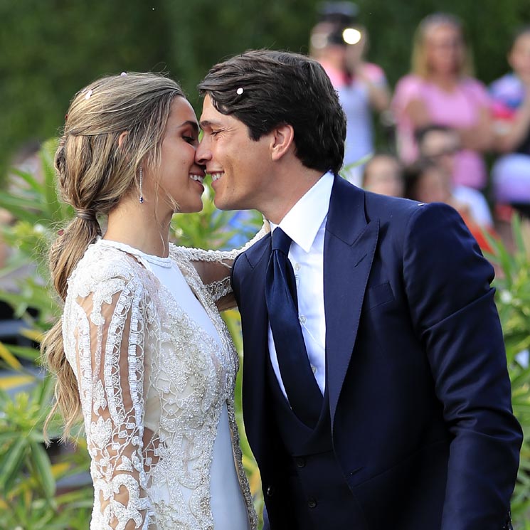 De la novia a las invitadas, los looks vistos en la boda de María Pombo hace un año