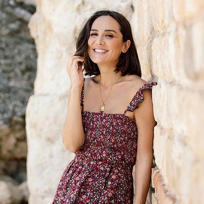 Zara renueva por 20 euros el vestido viral de lunares que enamoró a Tamara Falcó