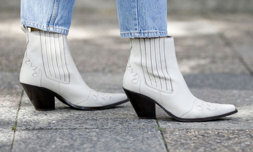 Los botines planos o con tacón cómodo que estrenarás este otoño