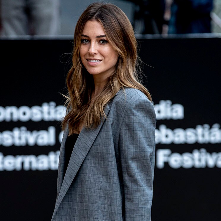 Blanca Suárez y María Pedraza revolucionan la alfombra roja ¡con zapatillas de deporte!