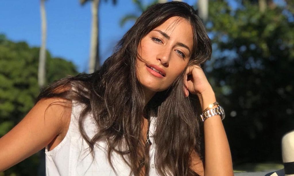 El estilo de Rachel Valdés por su cumpleaños: prendas con truco y guiños a las supermodelos