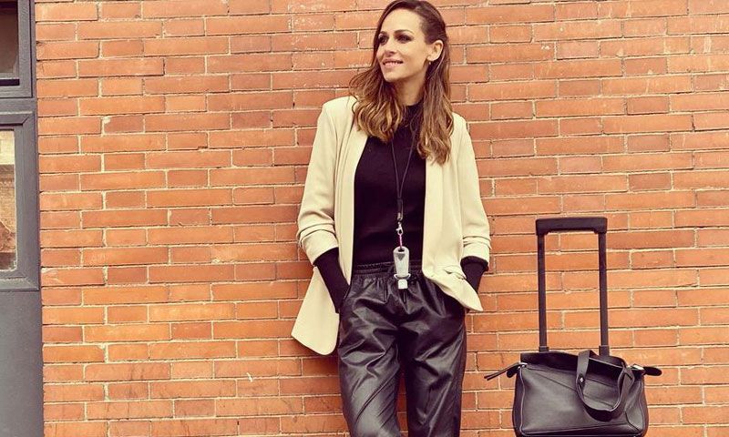 El look de Eva González que quizá te habías perdido y es perfecto para todas las edades