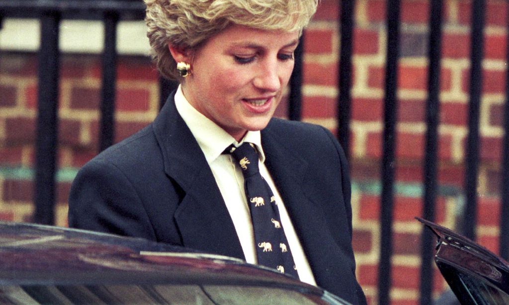 La corbata, el complemento que unió a Diana de Gales y Blanca Suárez