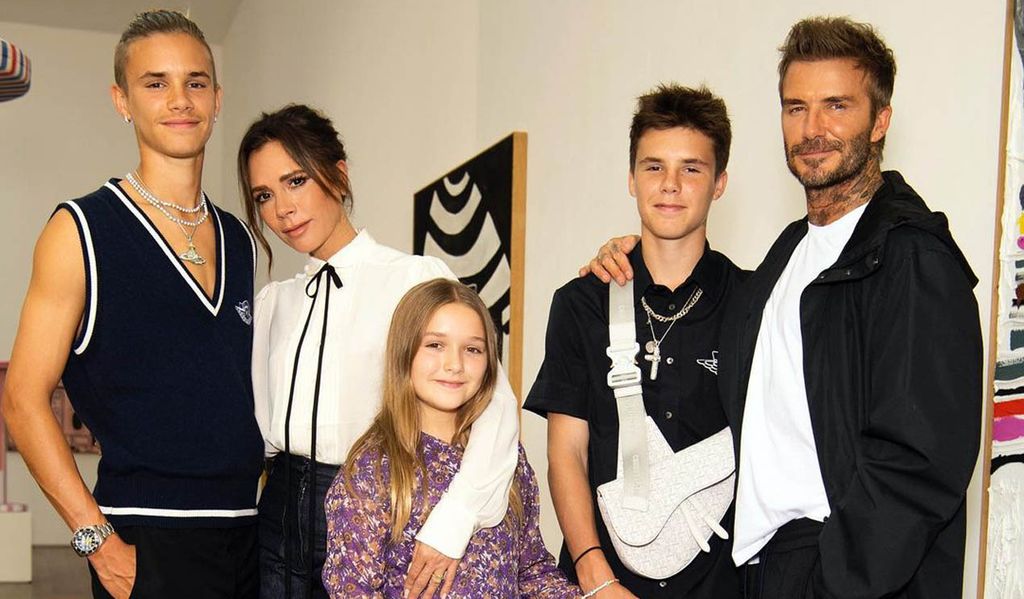 Los Beckham posan, con pijamas a conjunto, en la foto familiar más divertida de la noche