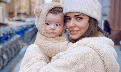 ¡Para derretirse de amor! Clara Alonso y su bebé se coordinan con su 'nuevo uniforme de moda'
