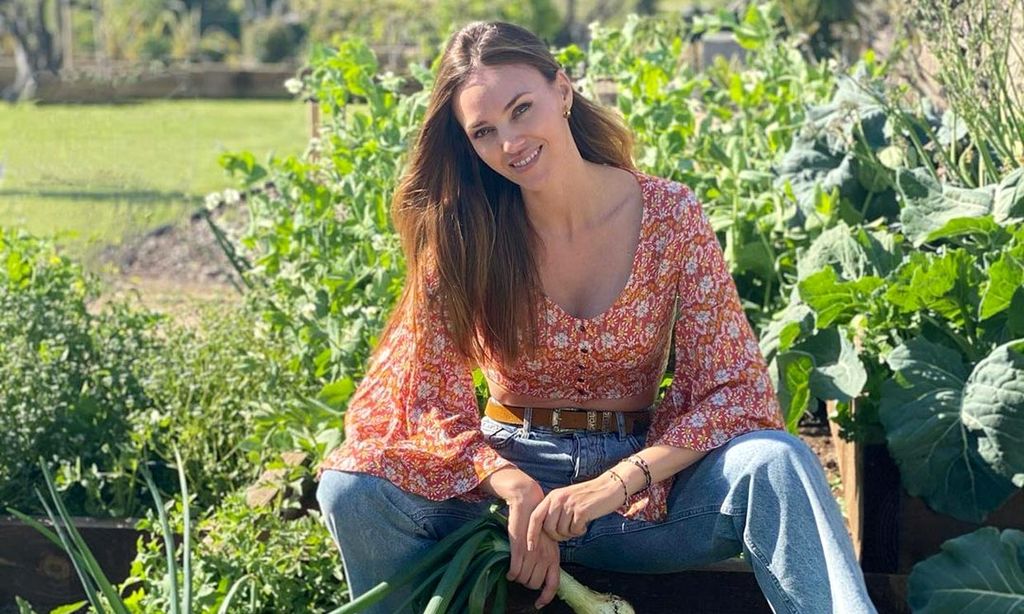 Helen Lindes nos propone un look de primavera por 50 euros