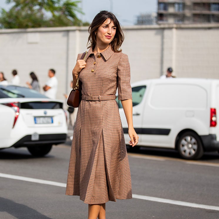 Madres con estilazo y looks que querrás copiar, de los 20 a los 50