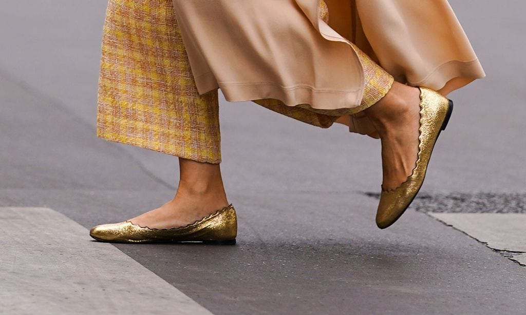 Bailarinas de colores para mujeres que adoran vestir con básicos