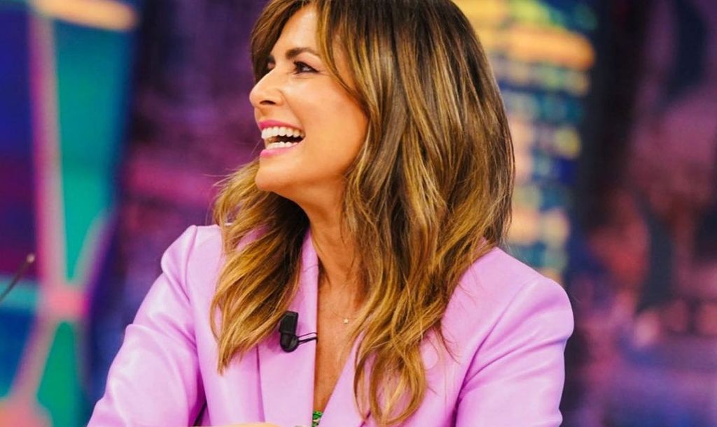 La última lección de 'colorterapia' de Nuria Roca conecta con Rania de Jordania