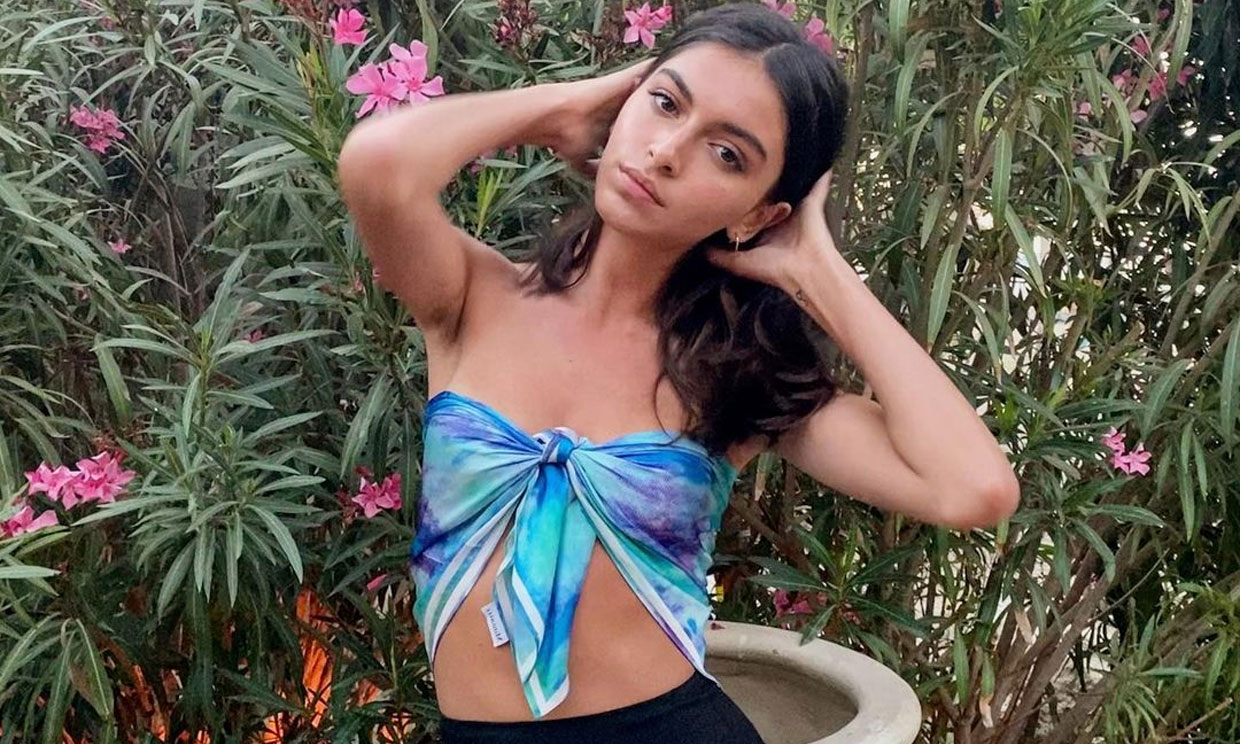 Un pañuelo, 8 formas de llevarlo este verano con mucho estilo