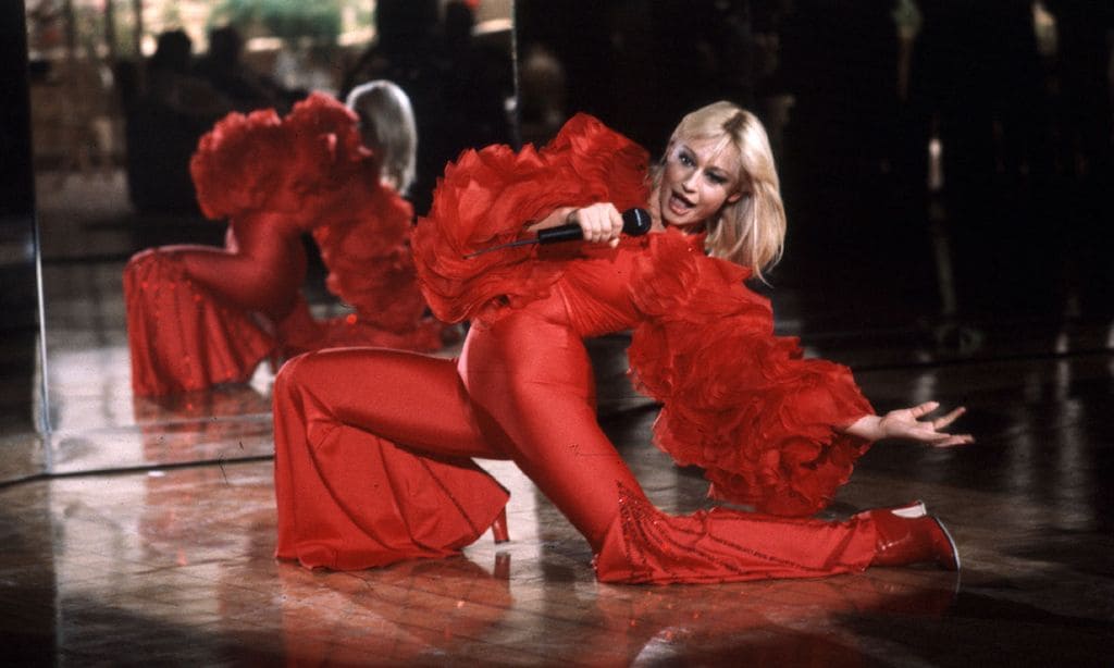 Raffaella Carrà: el legado de moda de una diva que se adelantó a su tiempo