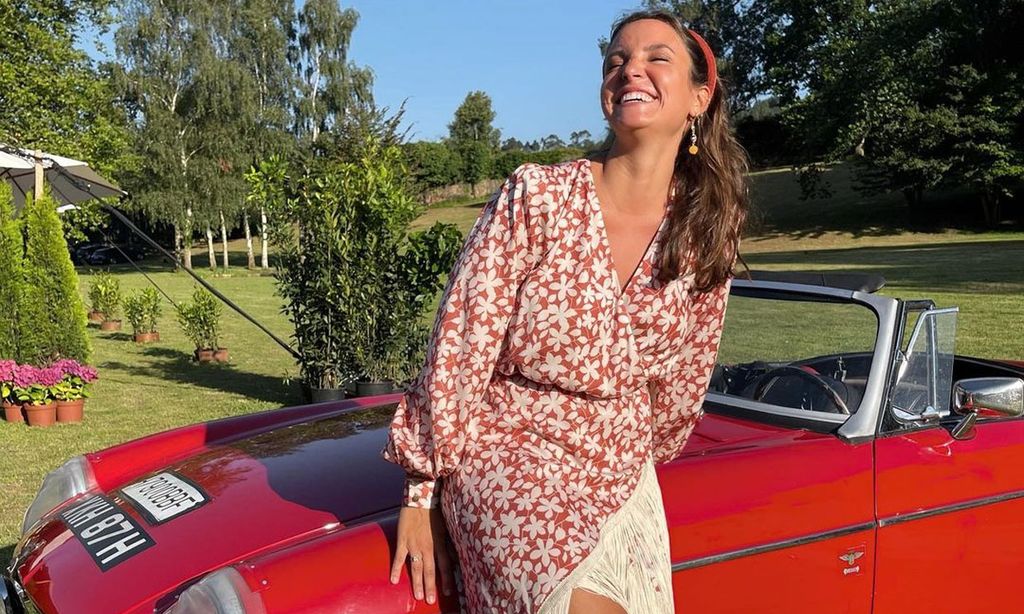 El vestido 'mantón de Manila' que causa sensación entre las invitadas españolas