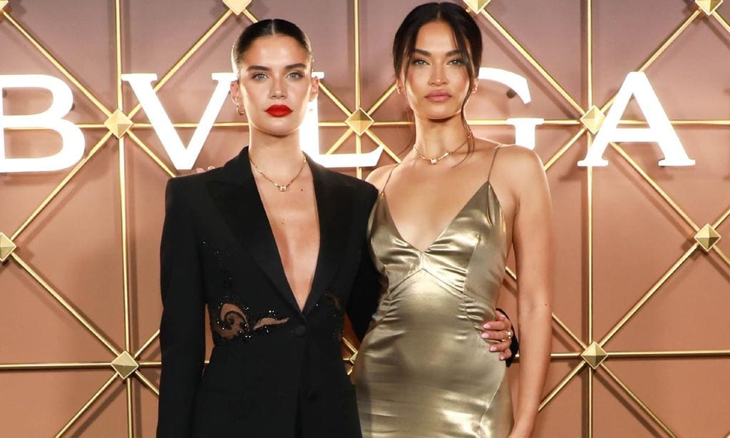 Las supermodelos devuelven el 'glamour' a la noche neoyorkina con sus looks de fiesta