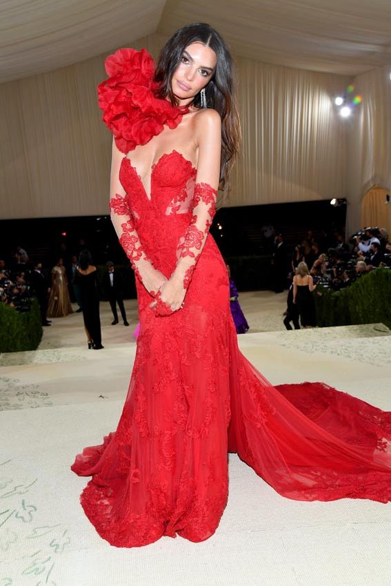 Emily Ratajkowski en la Gala MET