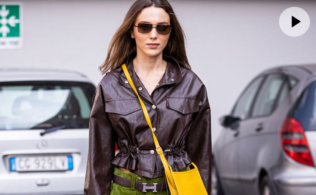 Bolsos de colores, los 5 magníficos para convertir un look en sobresaliente