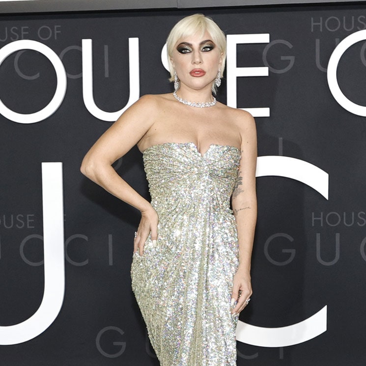 ¡Toda una diva italiana! Lady Gaga impacta con sus lookazos de cine 