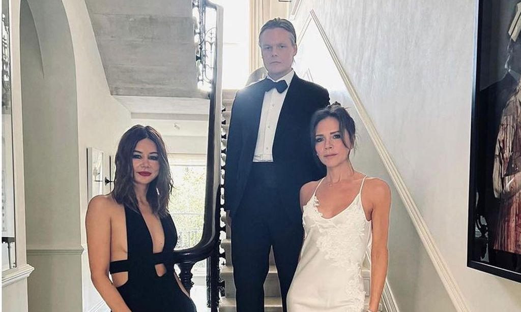 Victoria Beckham se viste de novia para la fiesta preboda de Edward Enninful