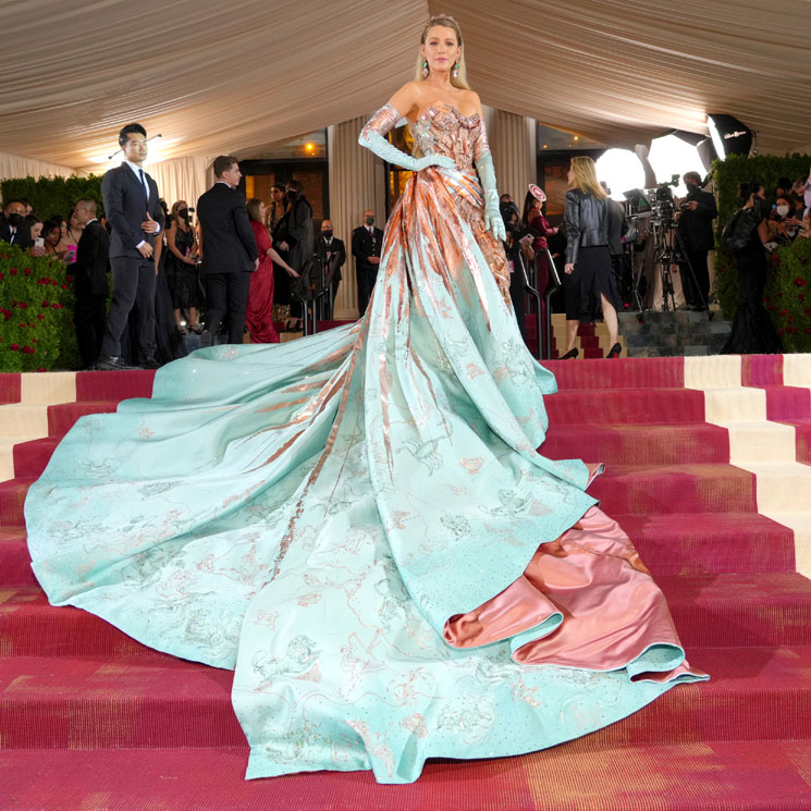 Blake Lively confiesa el homenaje a 'Gossip Girl' con su vestidazo de la gala MET