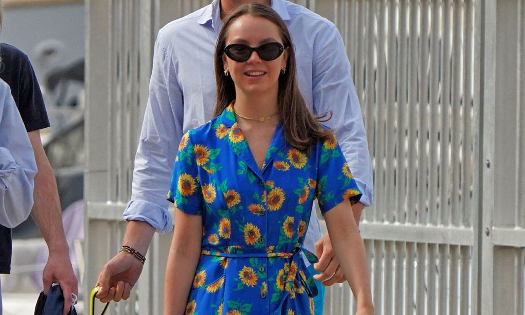 El de Alejandra de Hannover y otros vestidos de flores que marcan cintura