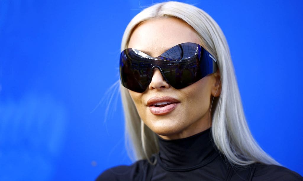 De Kim Kardashian a Rosalía, las ‘celebrities’ se rinden a las gafas XXL más impactantes