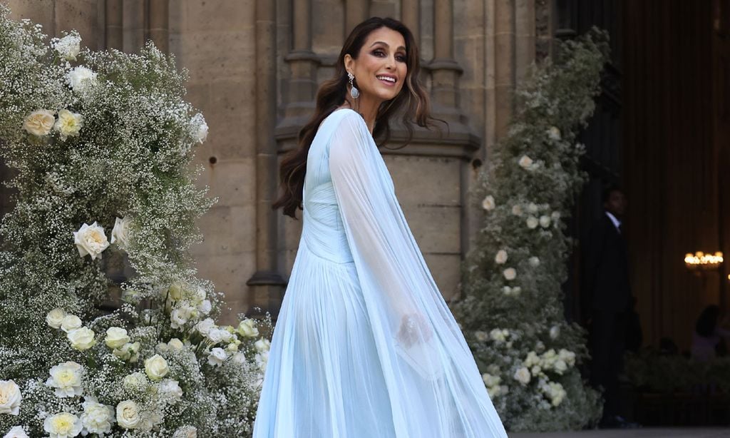 Paloma Cuevas, radiante y fabulosa como invitada en la boda del hijo de Rosa Clará