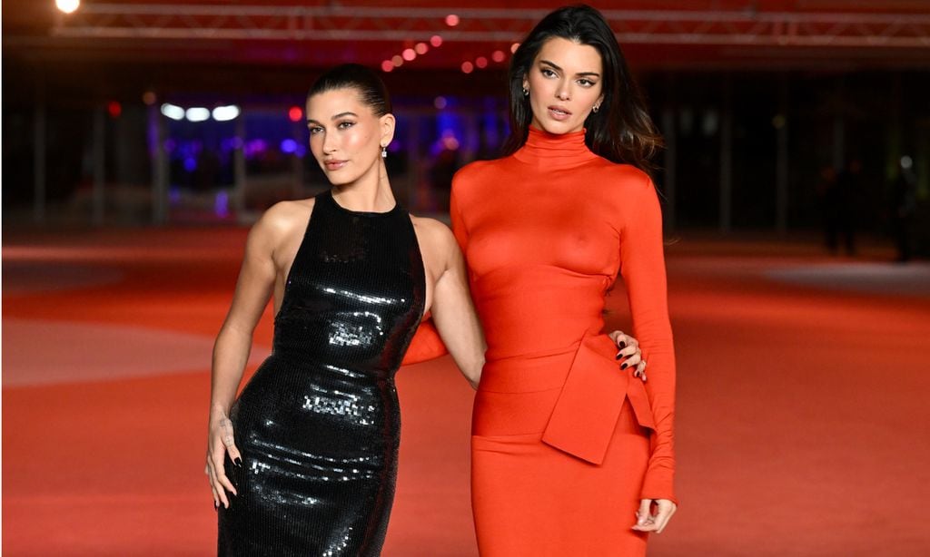 Hailey, Kendall y otros lookazos vistos en la alfombra roja de la Academy Museum Gala