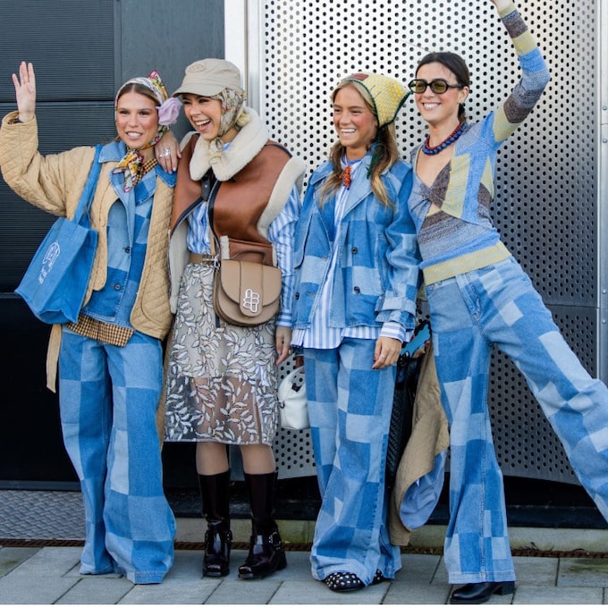 De las portuguesas a las tiendas: así se lleva la chaqueta de 'patchwork' más viral de la temporada