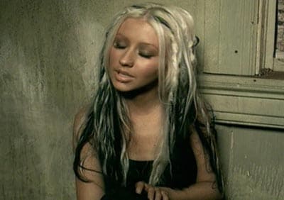 Christina Aguilera crea polémica con su nuevo videoclip