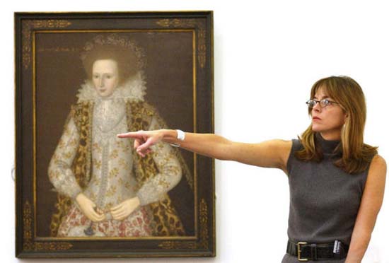 Elton John recauda 2 millones de euros en la subasta de 400 objetos de arte de su colección privada