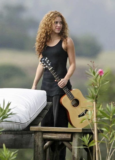 Shakira: 'Fantaseo con tener hijos y vivir al lado de Antonio por muchos años'