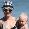 Gwen Stefani, una sofisticada mamá hasta en la playa