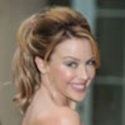 Kylie Minogue comienza el curso radiante tras unas románticas vacaciones con Andrés Velencoso