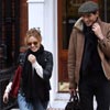 Kylie Minogue hace un alto en la grabación de su nuevo disco para comer con su novio, Andrés Velencoso
