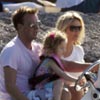 Geri Halliwell, divertidas vacaciones en familia con su novio Henry y su hija