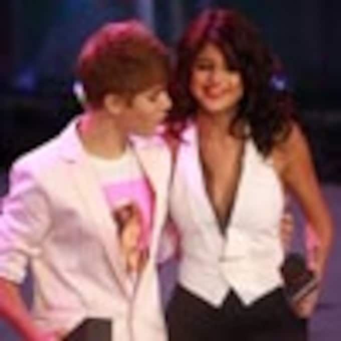 Justin Bieber viaja a Toronto para sorprender a Selena Gómez en los premios MuchMusic