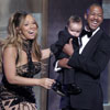 Moroccan, de 9 meses e hijo de Mariah Carey y Nick Cannon, le entrega un premio a su famosa mamá