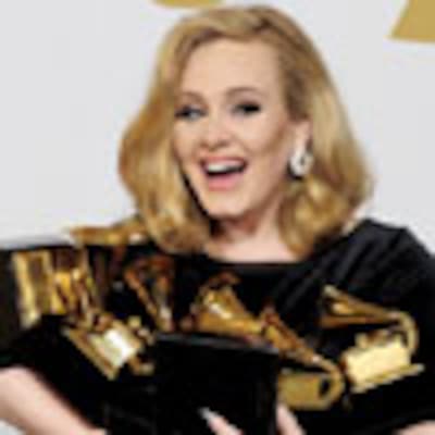 Adele reina en unos Grammy que despidieron a la diva Whitney Houston