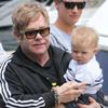 Elton John con ganas de repetir paternidad: 'Quiero que Zachary tenga un hermano'