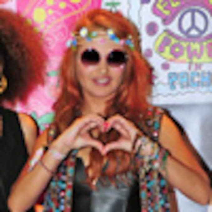Paulina Rubio da rienda suelta a su espíritu hippie en la tradicional fiesta 'Flower Power' de Ibiza