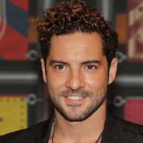 David Bisbal: 'Me derrito por mi hija, pero tampoco hace conmigo lo que quiere'