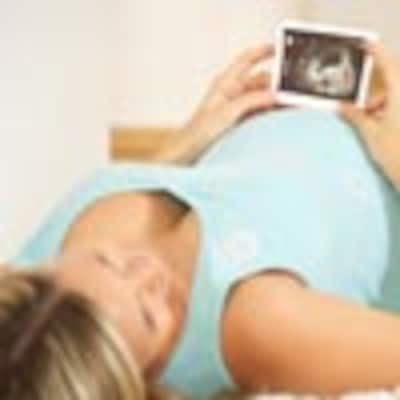 ¿Qué cambios experimenta el bebé en el último trimestre de embarazo?
